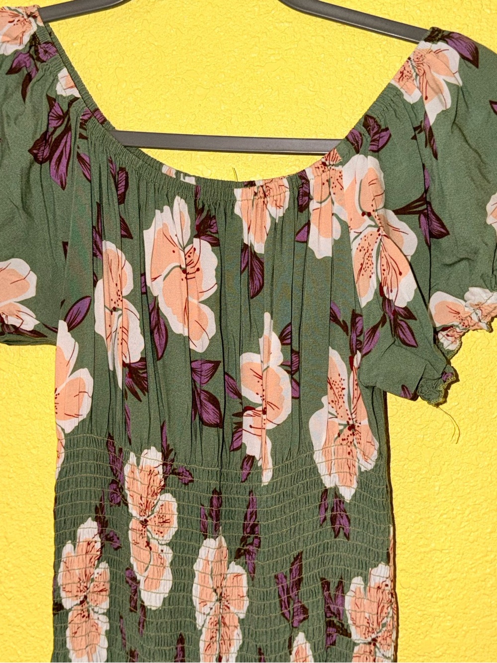 Olive Green Floral Maxi Dress with Puff Sleeves - Picture 4 of 11